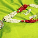 Red & White Glass Beads Pote Neck Piece with Earring